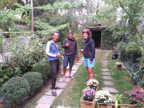 Hostal Guesthouse & Camp For Adventurers Urban Guerrilla