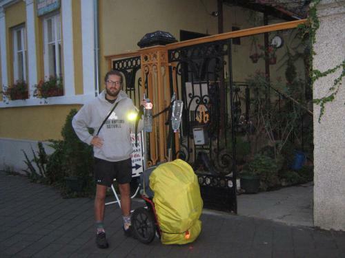 Hostal Guesthouse & Camp For Adventurers Urban Guerrilla