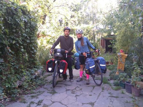 Hostal Guesthouse & Camp For Adventurers Urban Guerrilla