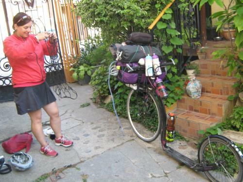 Hostal Guesthouse & Camp For Adventurers Urban Guerrilla