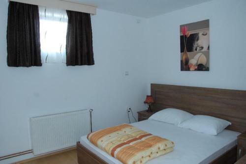 Hostal Guesthouse Vila Nova