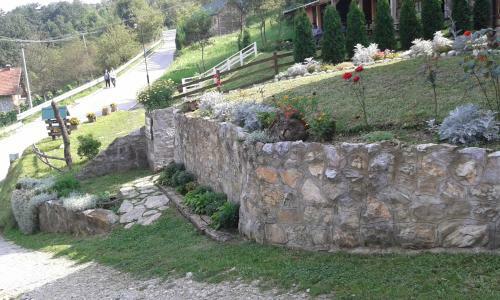 Hostal Guest House Villa Jovi?i?
