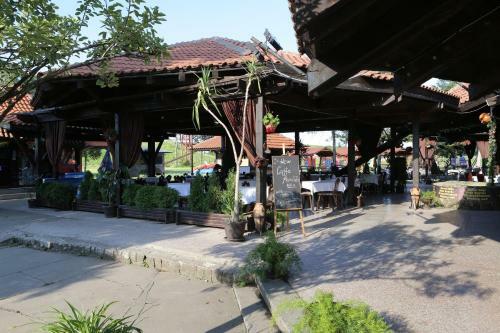 Motel Stari Hrast