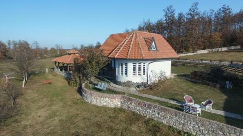 Villa Mira