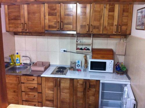 Bed & Breakfast Ku?a Za Odmor "karalic"