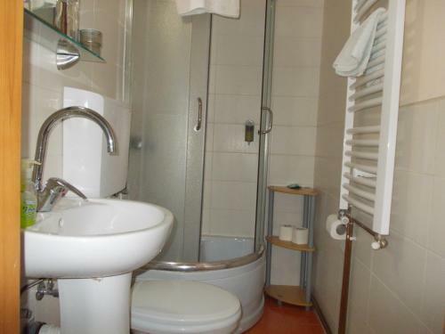 Bed & Breakfast Ku?a Za Odmor "karalic"