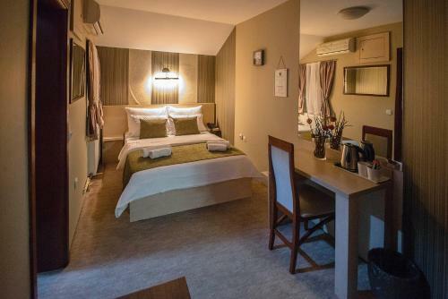 Hotel Bell