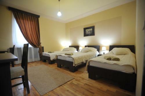 Garni Hotel City
