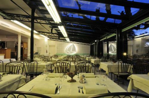Hotel H�tel Restaurant Cave Bel-air