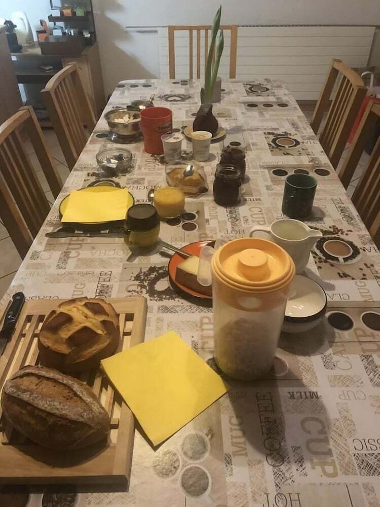 Bed & Breakfast Bnb Ancienne Cure