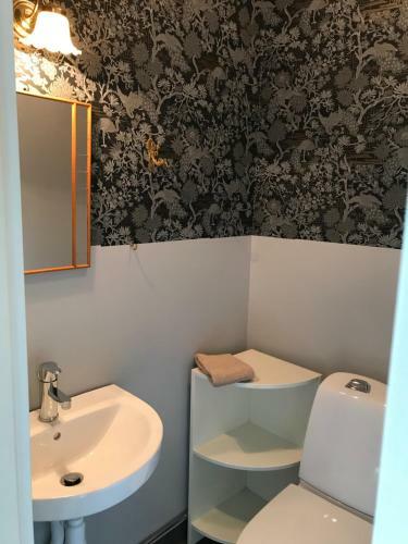 Bed & Breakfast L�nsmansg�rden �dalen