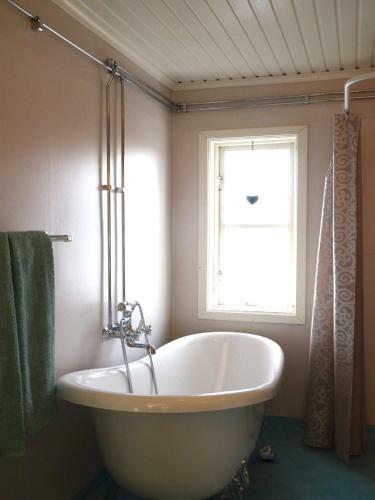 Bed & Breakfast L�nsmansg�rden �dalen