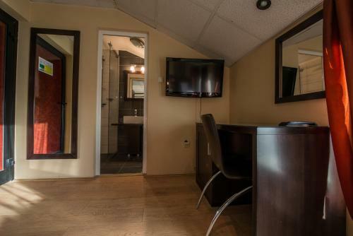 Hostal Guesthouse Villa Milano