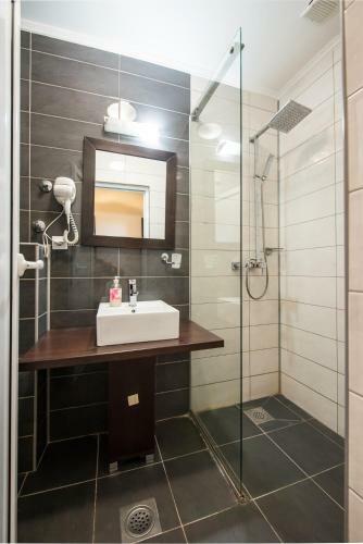 Hostal Guesthouse Villa Milano