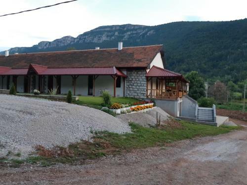 Apartmani Gmitrovic