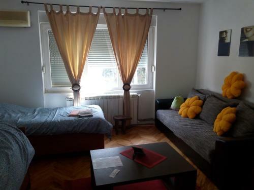 Lux Apartman Mia