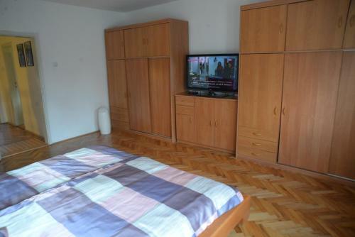 Lux Apartman Mia