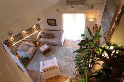 Magic Apartment