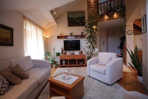 Magic Apartment
