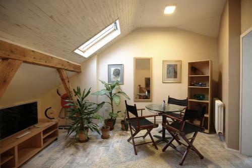 Magic Apartment