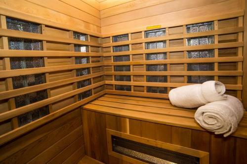 Natasha's Sauna Apartment In Central Novi Sad
