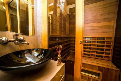 Natasha's Sauna Apartment In Central Novi Sad