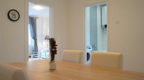 Stefana Stefanovica Apartment