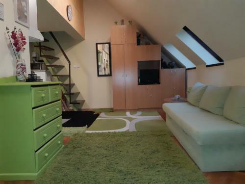Sweet Home Center Apartment