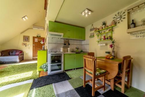Sweet Home Center Apartment