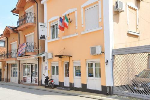 Hostal Preno?i?te Graf