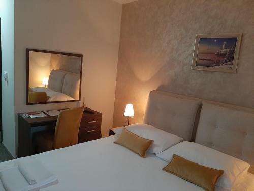 Hostal B&B U??e