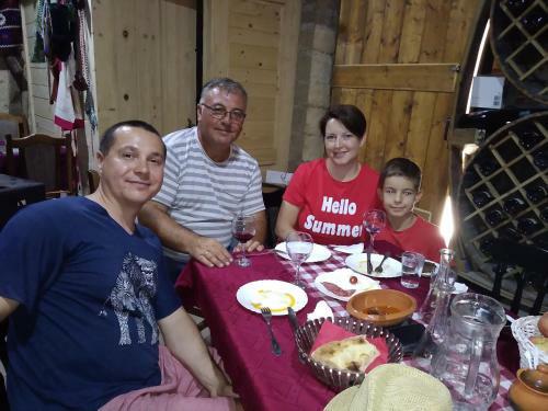 Hostal "pivnica I Smestaj Jovanovic"- Rogljevacke Pivnice