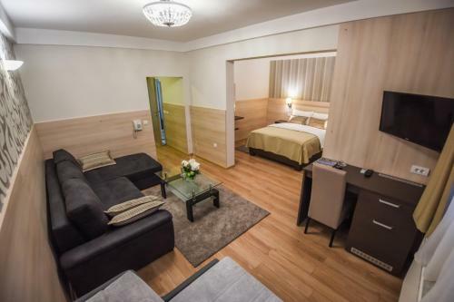 Hotel Po?ega