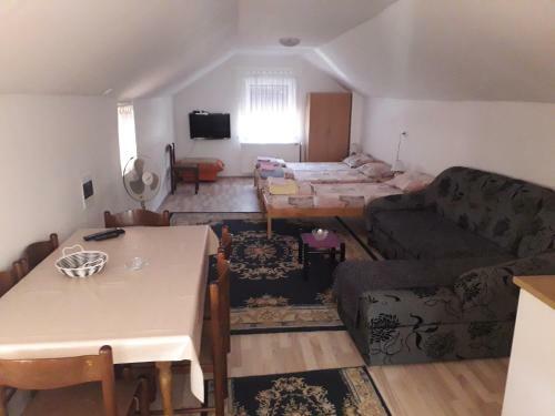 Hostal Guest House Vila Banjica