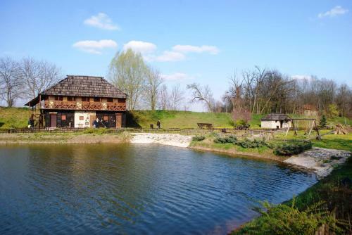 Hotel Etno Selo Moravski Konaci