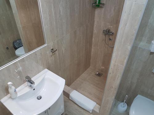 Apartman Simi? 2