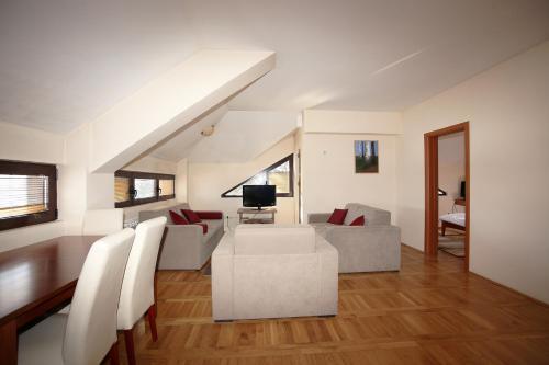 Apartments To Zlatibor