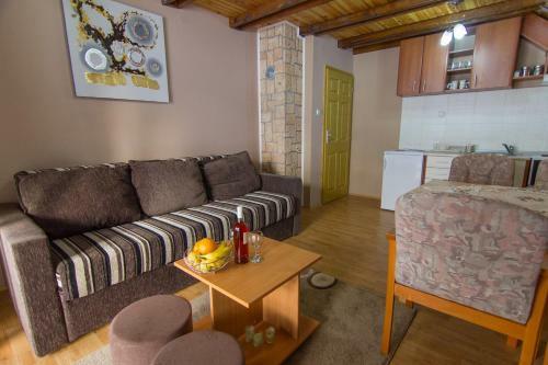 Apartments Andri?