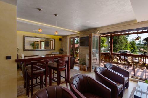 Apartamentos Vila Barovi? And Spa