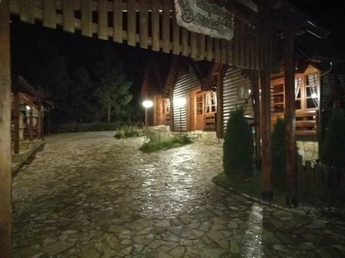 Agroturismo Brvnare Cottages Zakos