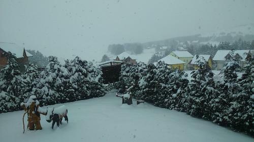 Agroturismo Brvnare Cottages Zakos
