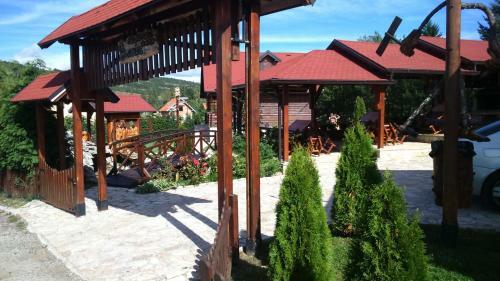 Agroturismo Brvnare Cottages Zakos