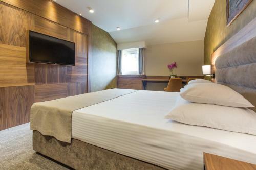 Grand Hotel & Spa
