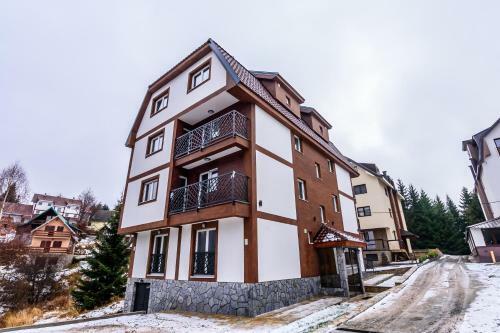 Apartmani ?lazar? I ?lena?