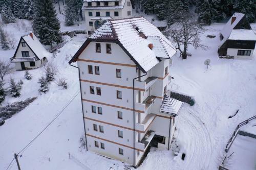Apartment Petrovi?