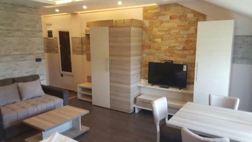 K23 Apartment Milmari