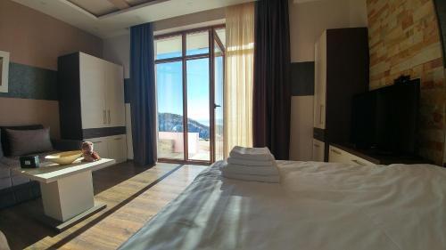 Apartment I-3