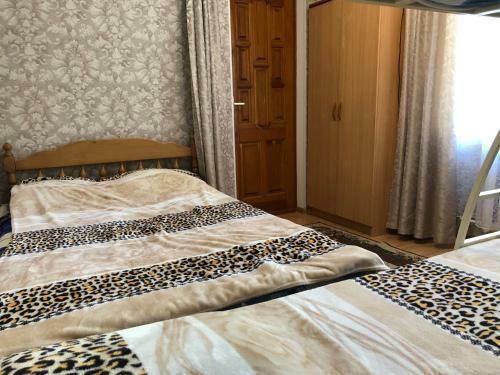 Hostal Guest House On Samburova 279