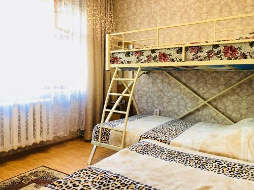 Hostal Guest House On Samburova 279