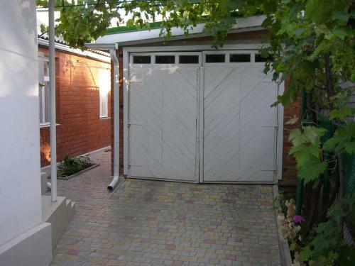 Hostal Guest House Y Tatiani